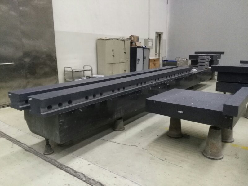 大理石平台:现代工业的精密基石 大理石平台:现代工业的精密基石